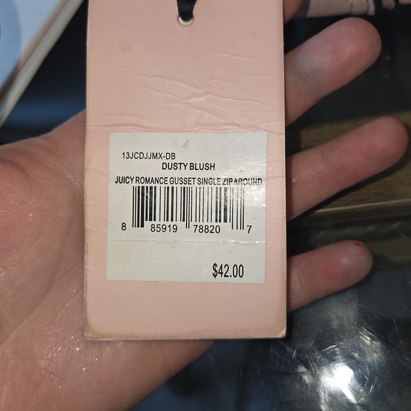 Juicy Romance Gusset Single Zip Around Wallet - Picture 4 of 5